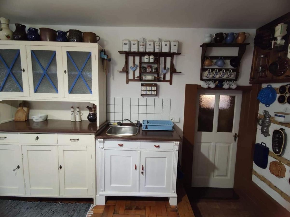 Cafe Nostalgie Ctyrluzkovy Apartman Krásná Lípa エクステリア 写真