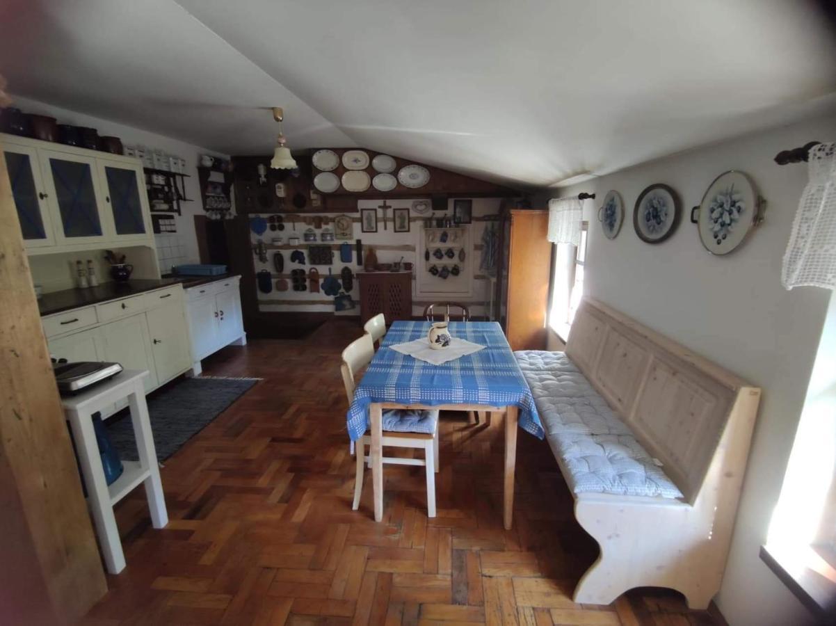 Cafe Nostalgie Ctyrluzkovy Apartman Krásná Lípa エクステリア 写真